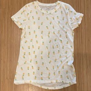 White pineapple t shirt